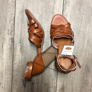 Brown Strappy Sandals. Universal thread